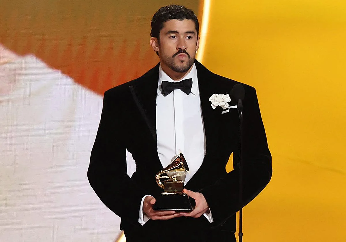 "Debí tirar más fotos", de Bad Bunny, gana como álbum del año en los premios Grammy 480435267 1234178861562933 8022880812647771066 n